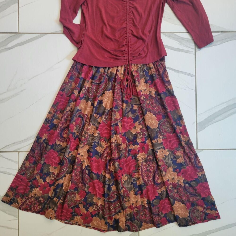 Unbranded Women's Burgundy and Red Skirt